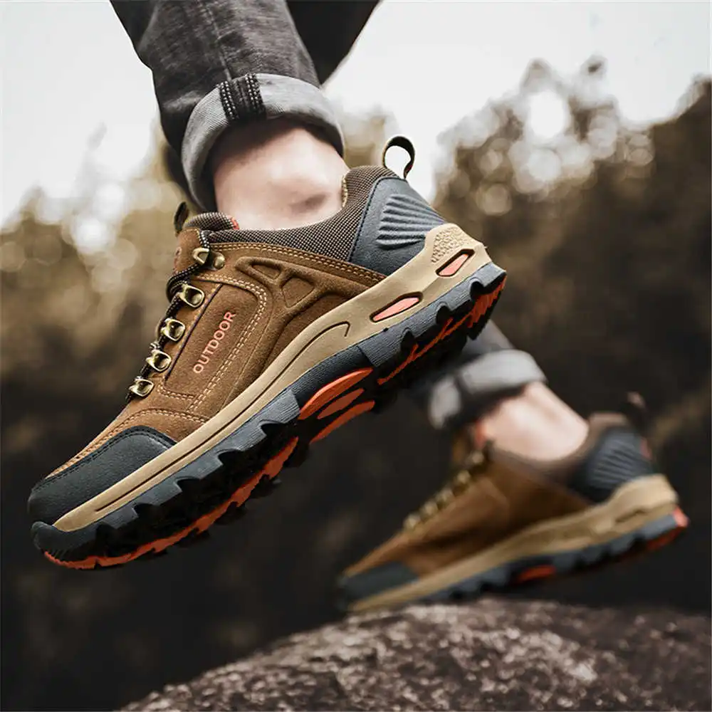 Non-slip tenis Hiking bertali  - Luxury Lifestyle Grooming Lounge ulasan dan harga